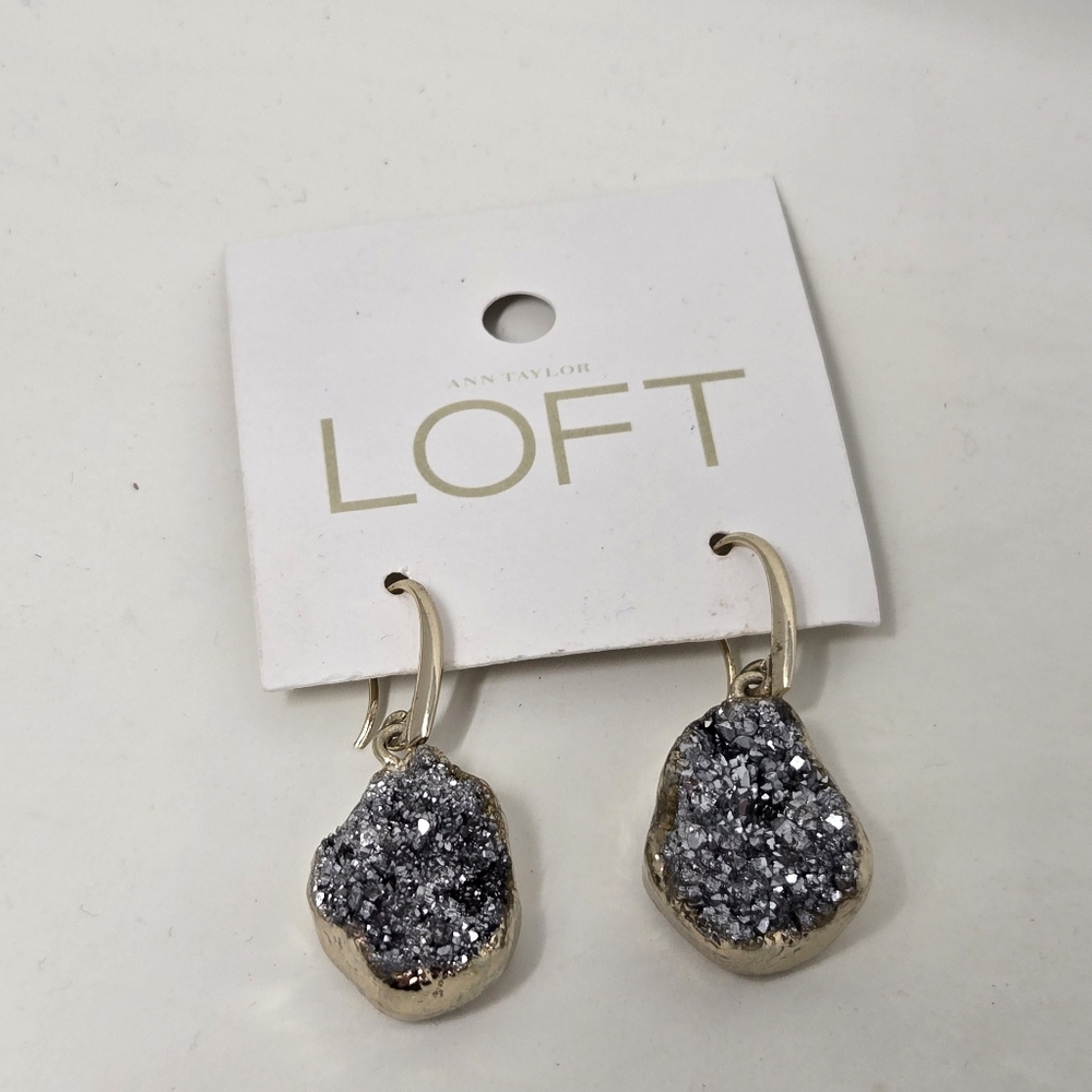 LOFT Statement Dangle Druzy Earrings Neutral Grey Goldtone NWT